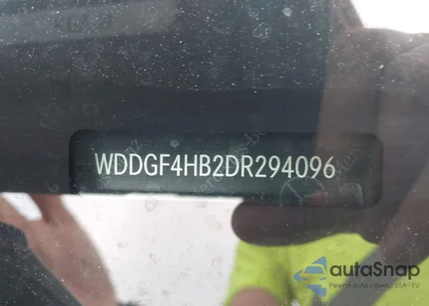 2013 Mercedes-Benz C 250 Sport из США, поврежденный, VIN WDDGF4HB2DR294096